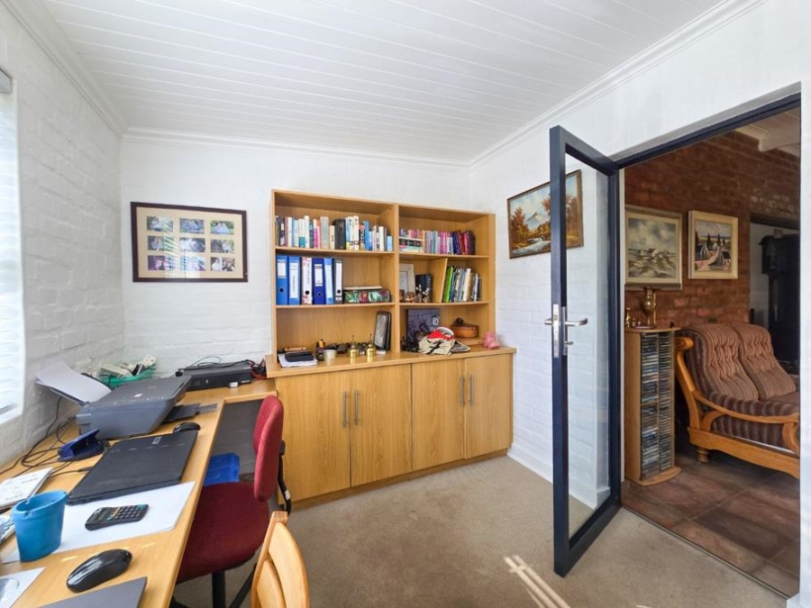 3 Bedroom Property for Sale in Stilbaai Wes Western Cape